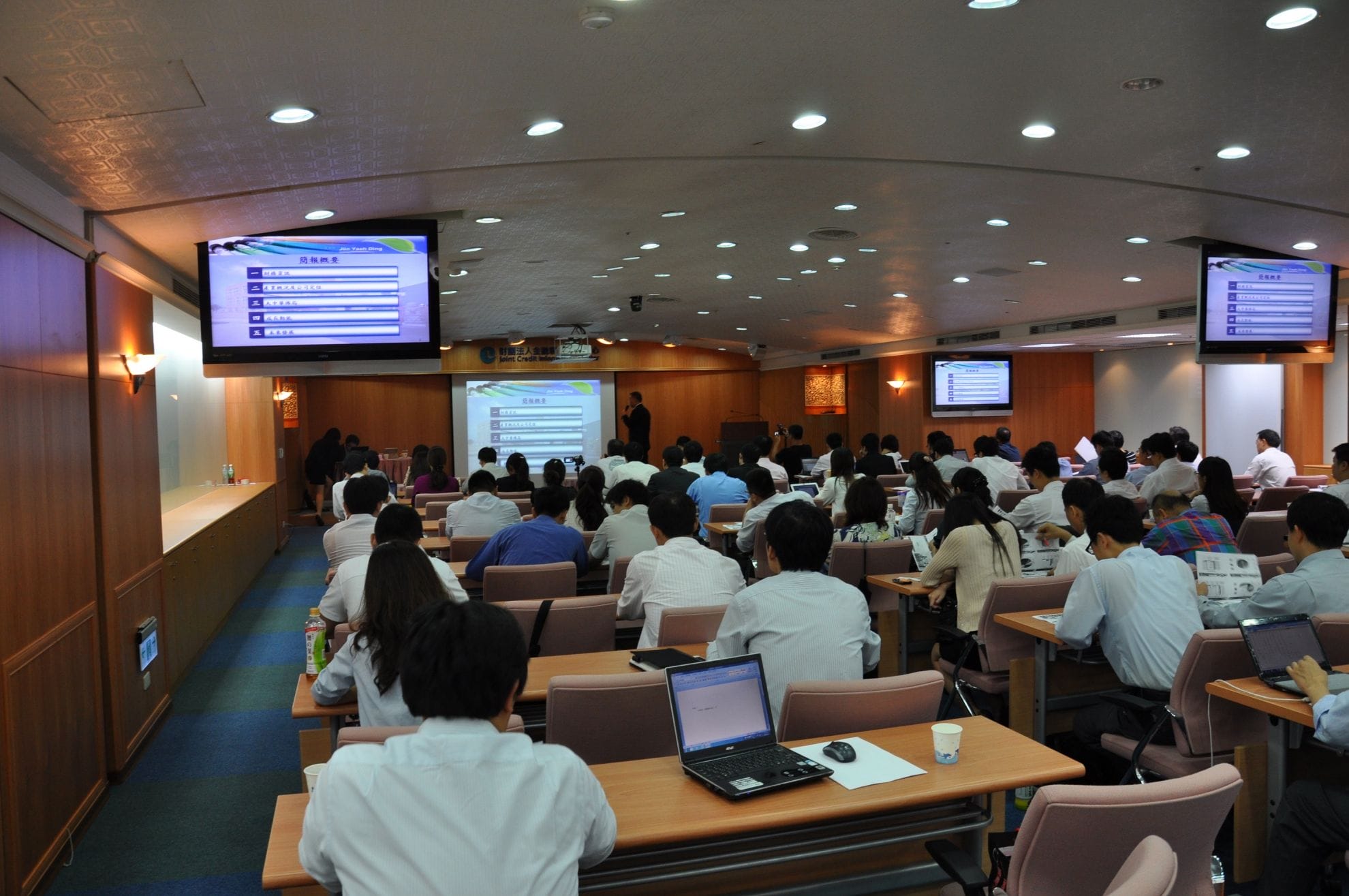 2011年8月12日 本公司於8月11日下午2:30召開法說會