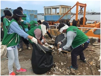 2017年8月2日 參與新竹市環境保護局舉辦「106年度新竹市海洋垃圾清除總動員-竹塹綠色港，相揪來淨海」活動
